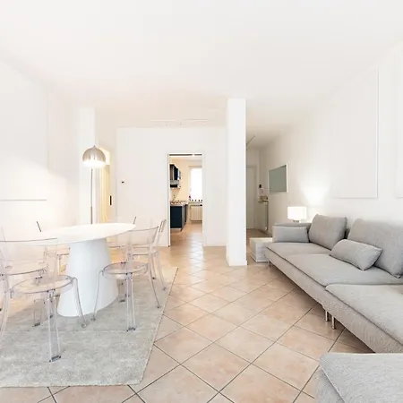 Dolce Vita- Luxury Attic View