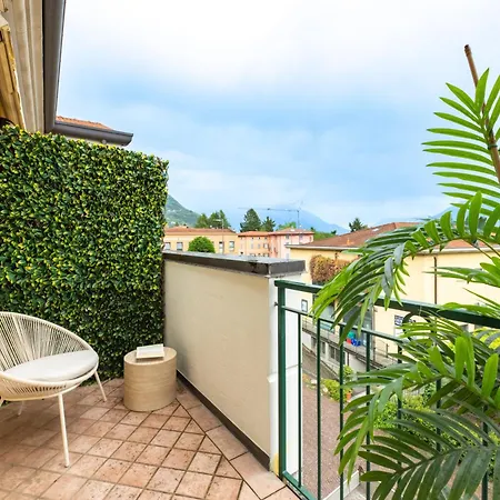 Dolce Vita- Luxury Attic View